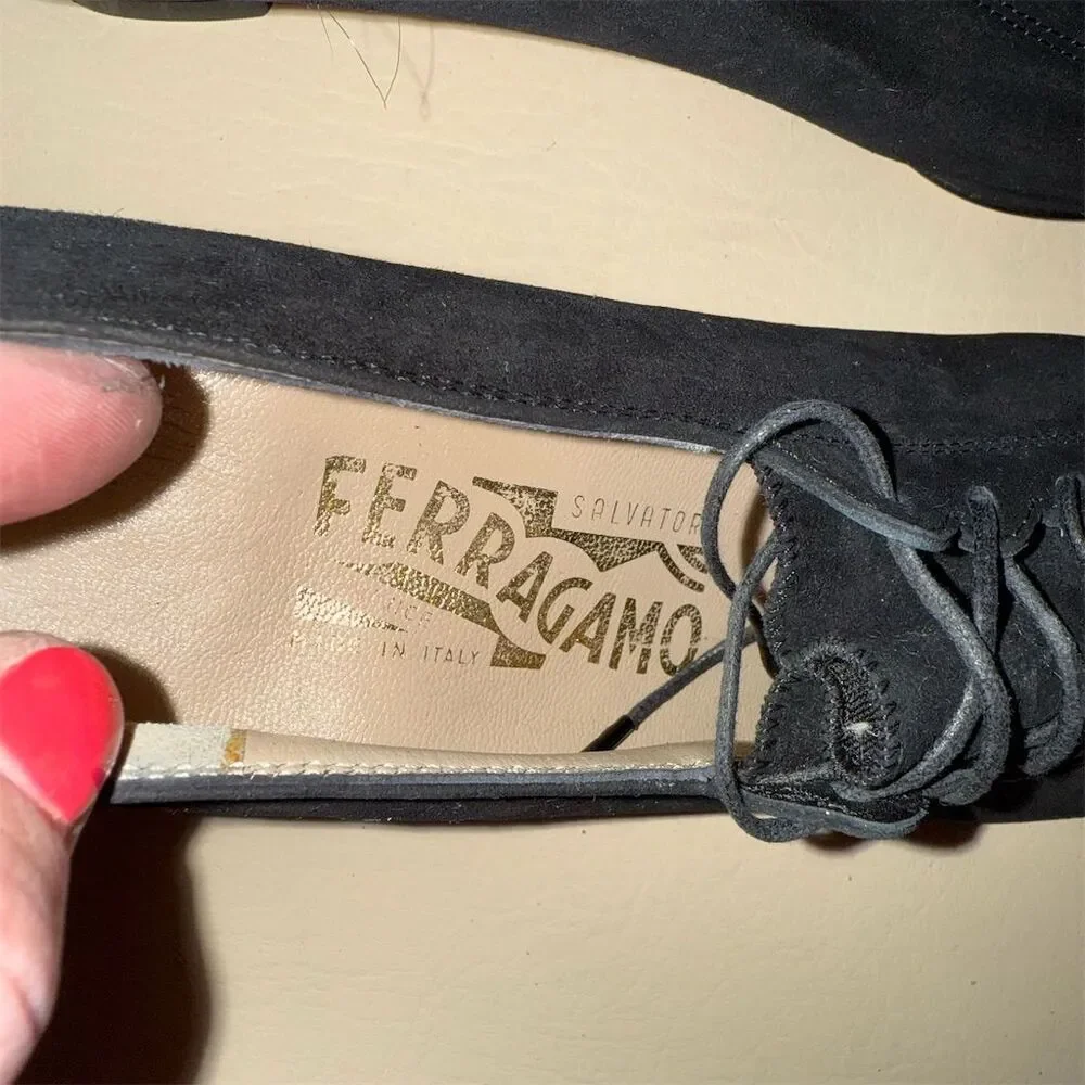 Salvatore Ferragamo Women's Vintage Size 8 Narrow‎ Black Suede Lace-Up Shoes